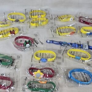 Disney Store Tsum Lot 25 Jelly Wristband Bracelet Holiday Summer Baymax Mickey